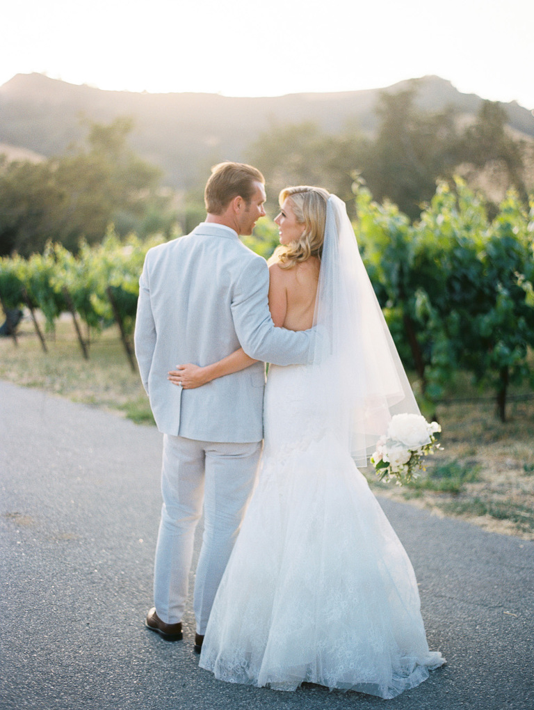 Sunset photograph of a bride and groom at Higuera Ranch in San Luis Obispo, CA